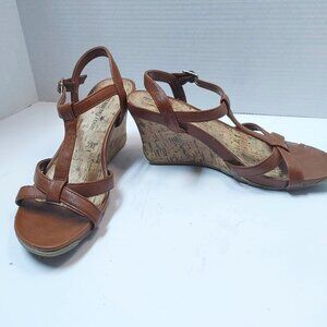 Montego Bay Club Brown Studded Leather T-Strap Cork Wedge Heels Women's Size 7.5